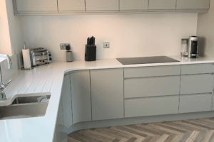 Silestone Classic White Worktop, Quartz Worktop, Modern Kitchen Design.